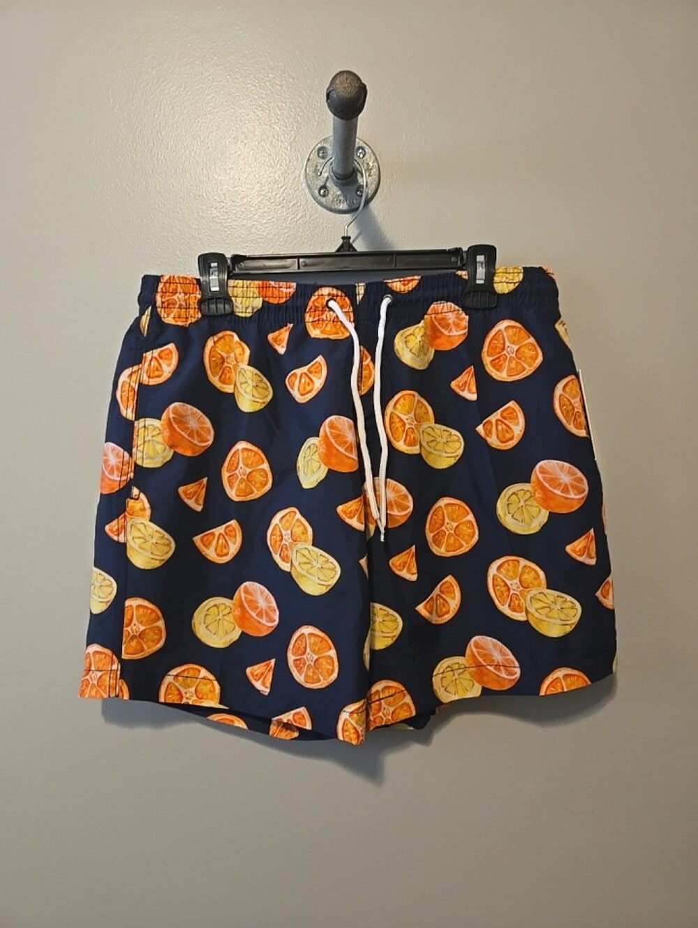 Trunks Surf. Co. Mens Swim Trunks Shorts Navy Blue. Oranges Lemons Sz. L Pockets